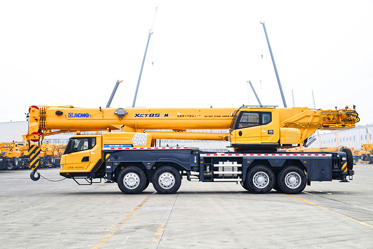 XCMG Official 85 Ton Telescopic Boom Truck Crane XCT85_M China New Crane Truck for Sale